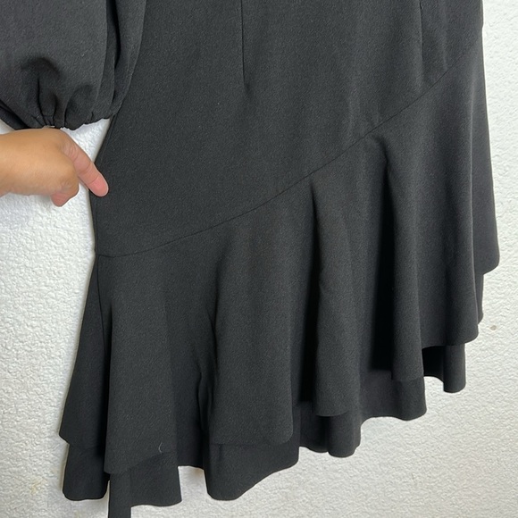 Elliatt Caydence Asymmetrical One Shoulder Puff Sleeve‎ Black Mini Dress Size XS - Picture 7 of 16